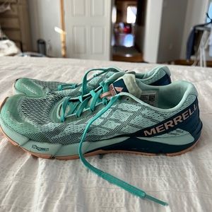 Merrell women shoes size 9